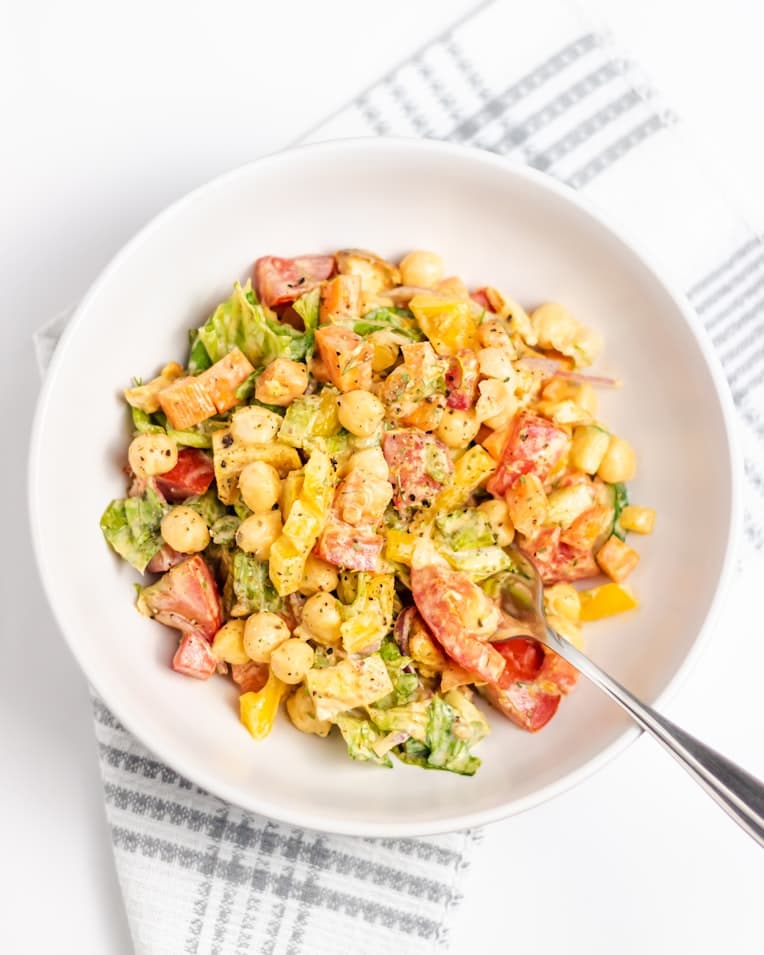 Fresh chickpea salad
